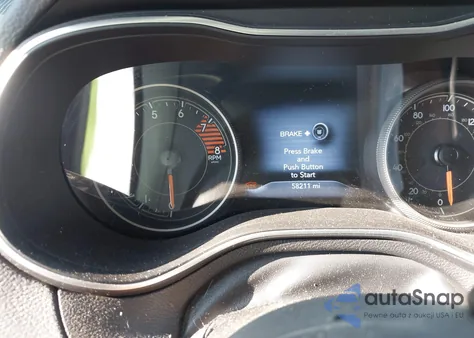 2021 Jeep Cherokee Trailhawk 4X4 from USA, damaged, VIN 1C4PJMBX1MD183274